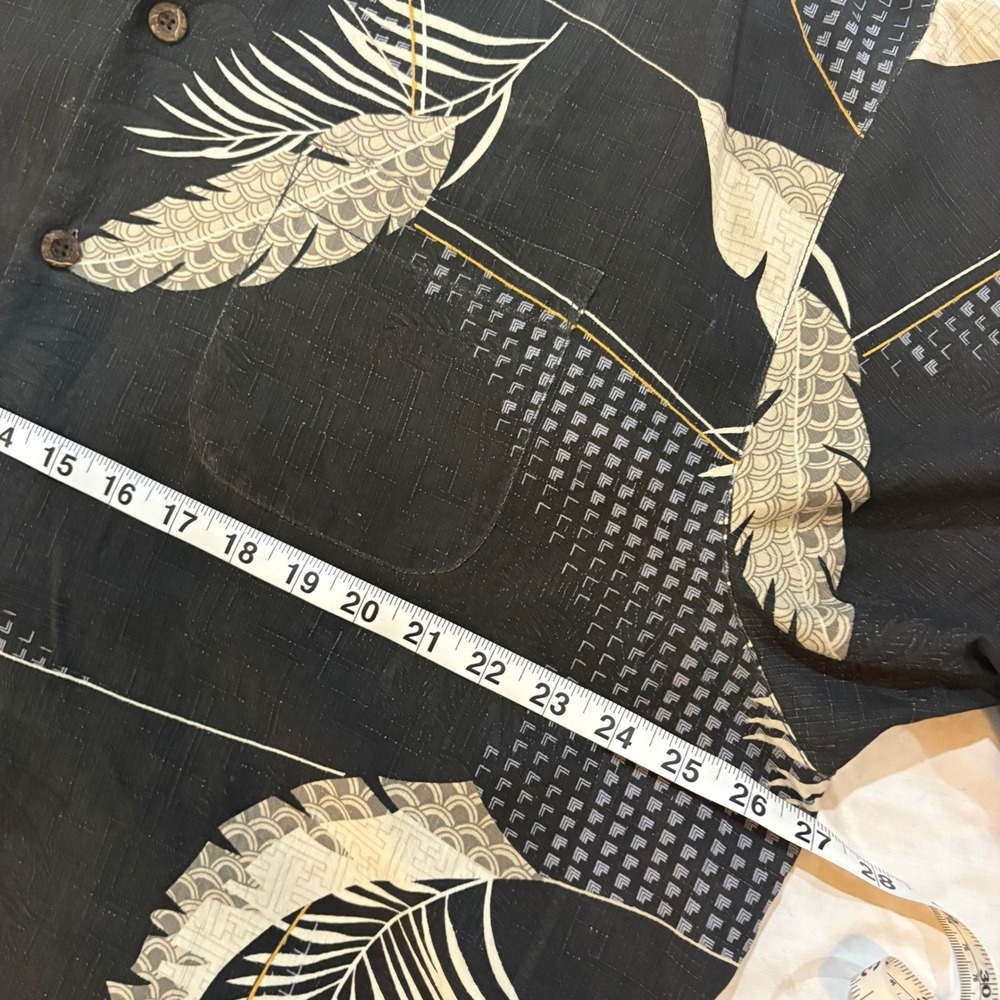 Tommy Bahama Mens Silk Shirt XL Palm Leaf Print Short Sleeve Button Up Pocket - Picture 6 of 7